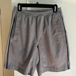 Lululemon Pacebreaker 9”